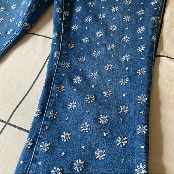 Pilcro by Anthropologie High Rise Bootcut Embroidered Jeans 31 - Picture 3 of 9